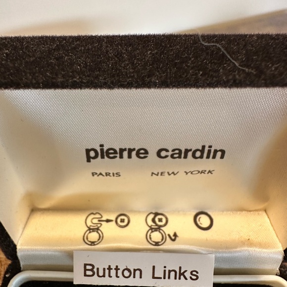 Pierre Cardin Elegant Silver Cufflinks - Picture 5 of 7